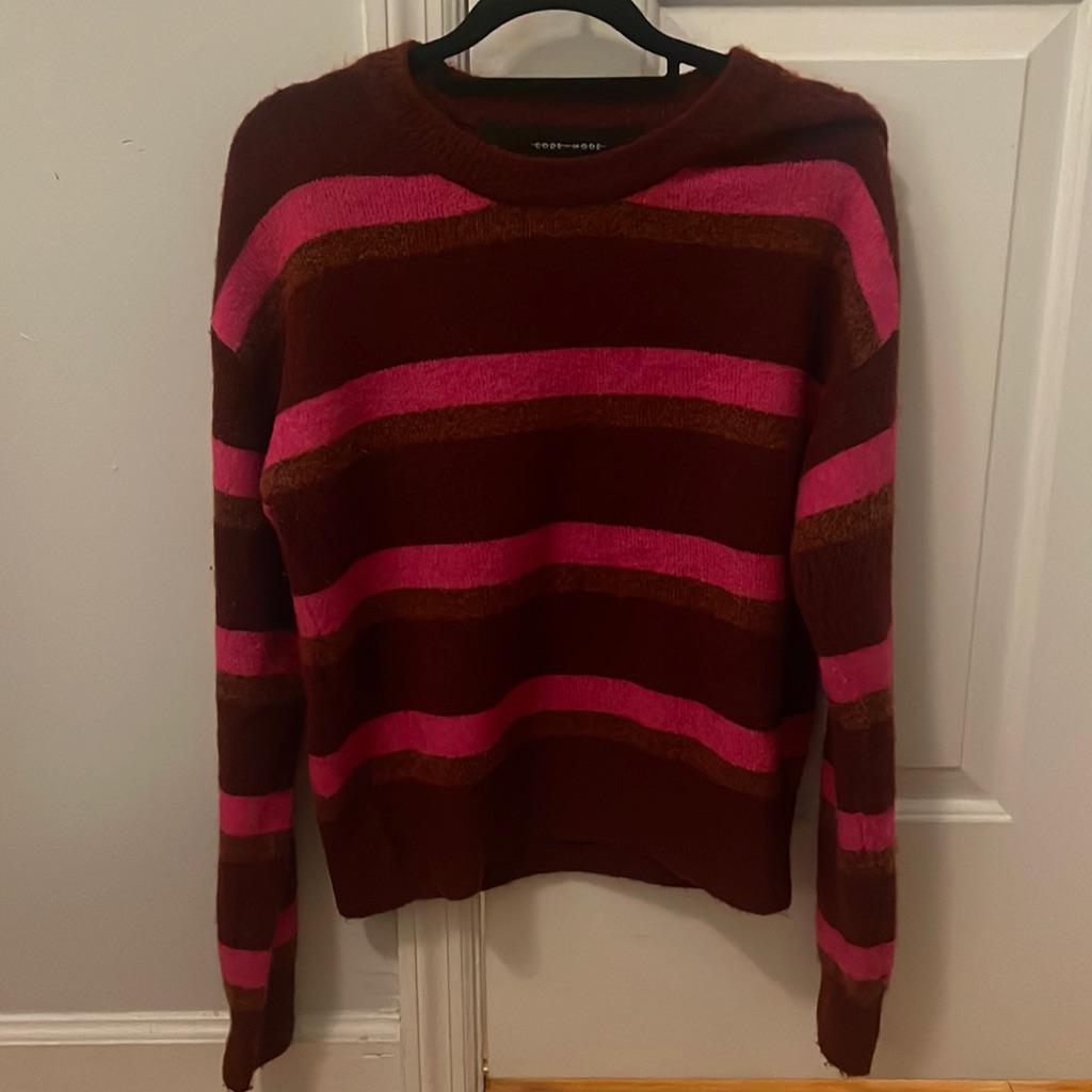 Code X Mode Size M Sweater